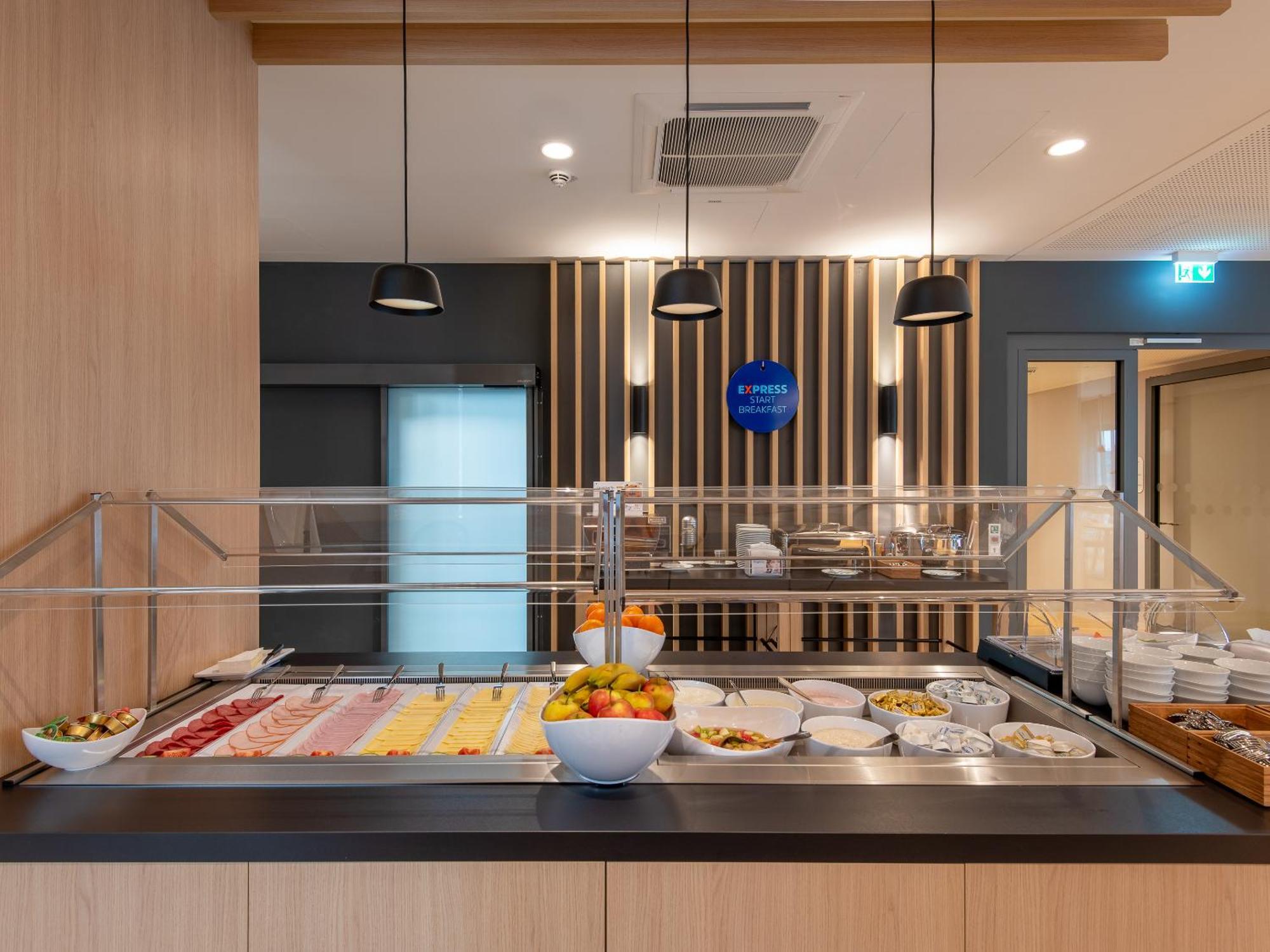 Holiday Inn Express Heilbronn By Ihg Kültér fotó
